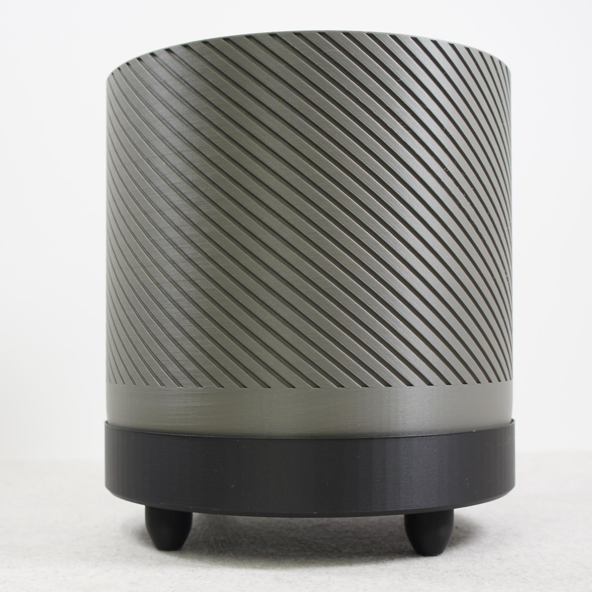 Spiral Groove Planter 18cm – Industrial Grey