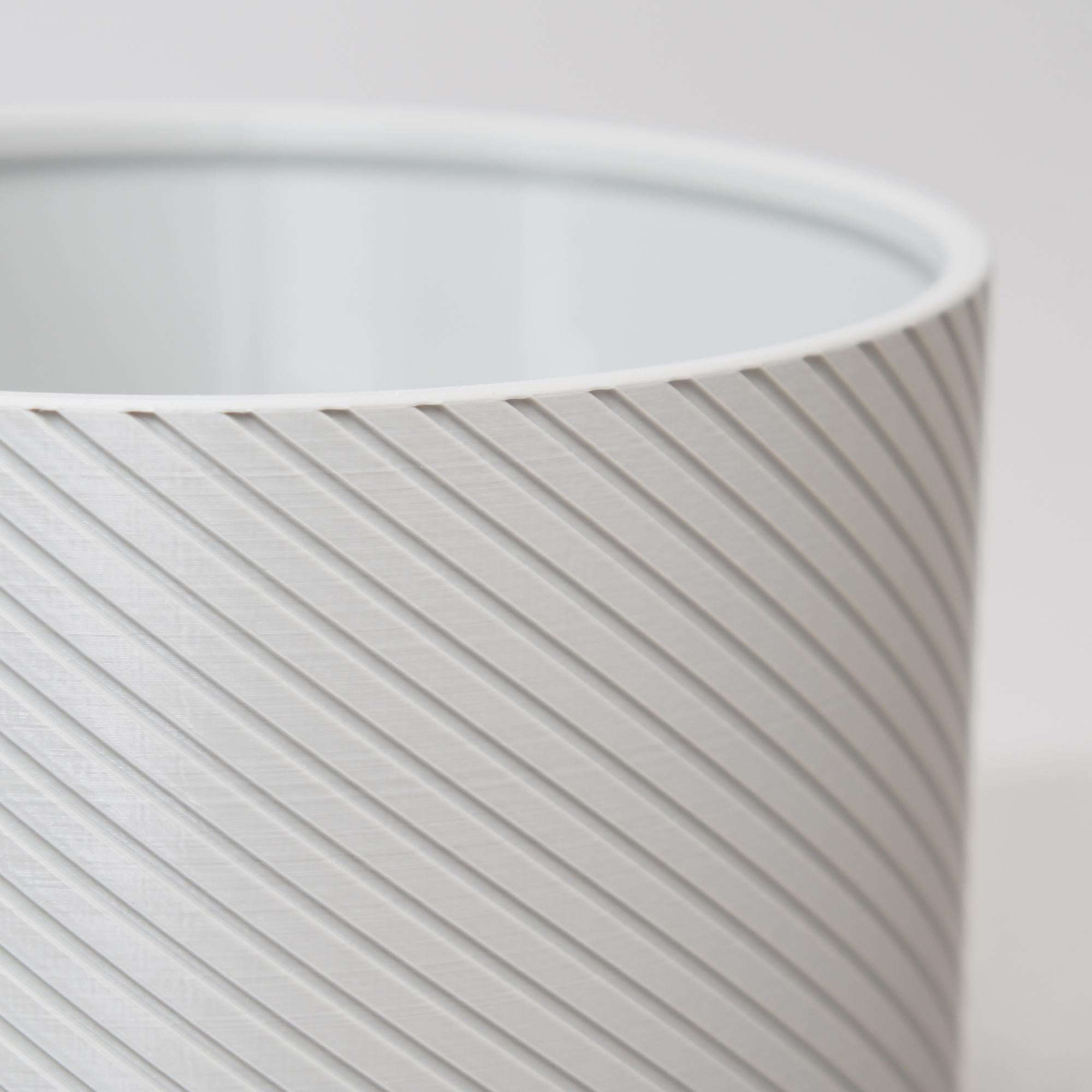 Industrial Style : Light Grey : Spiral Groove Plant Pot 18cm with Feet and Drip Tray