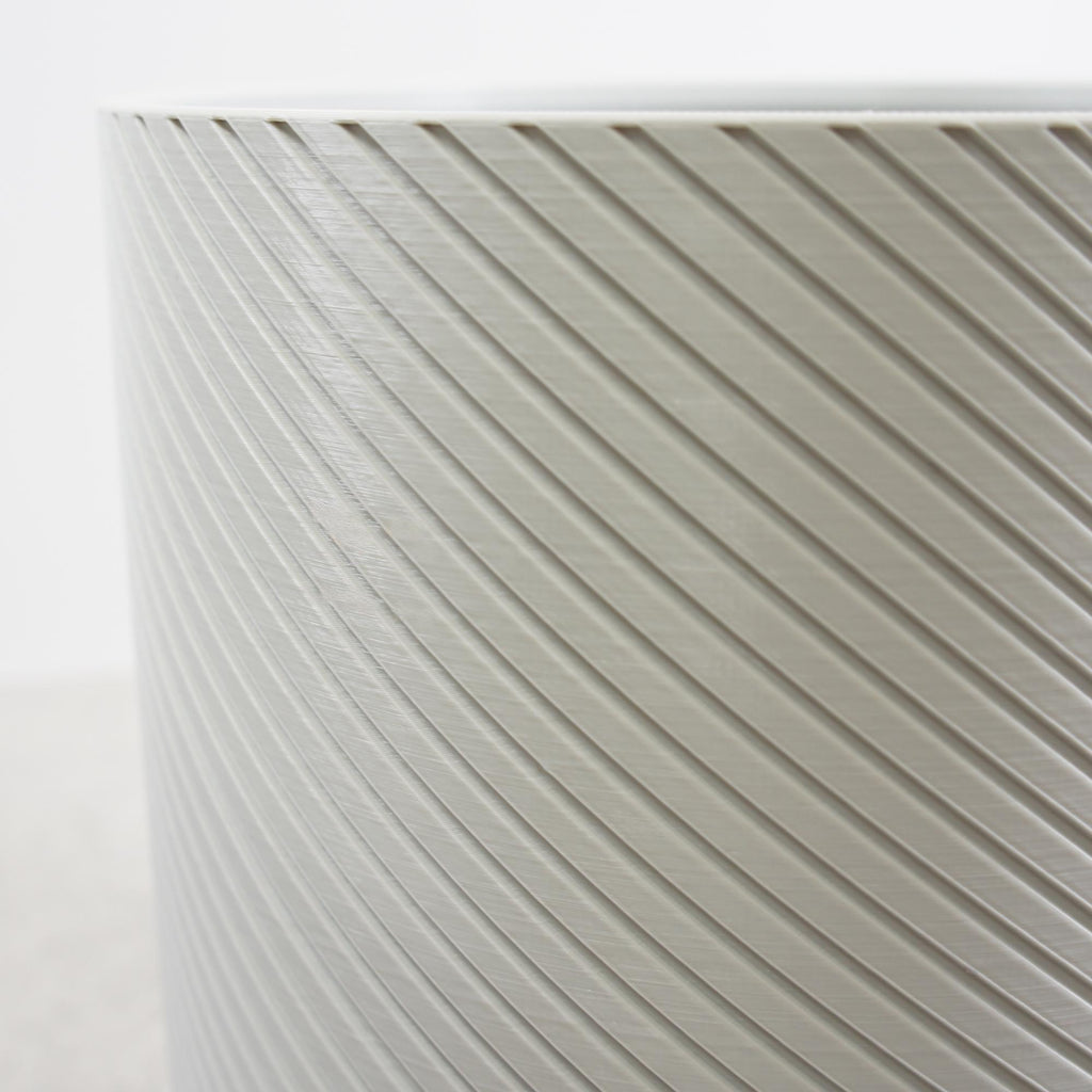 Industrial Style : Light Grey : Spiral Groove Plant Pot 18cm with Feet and Drip Tray