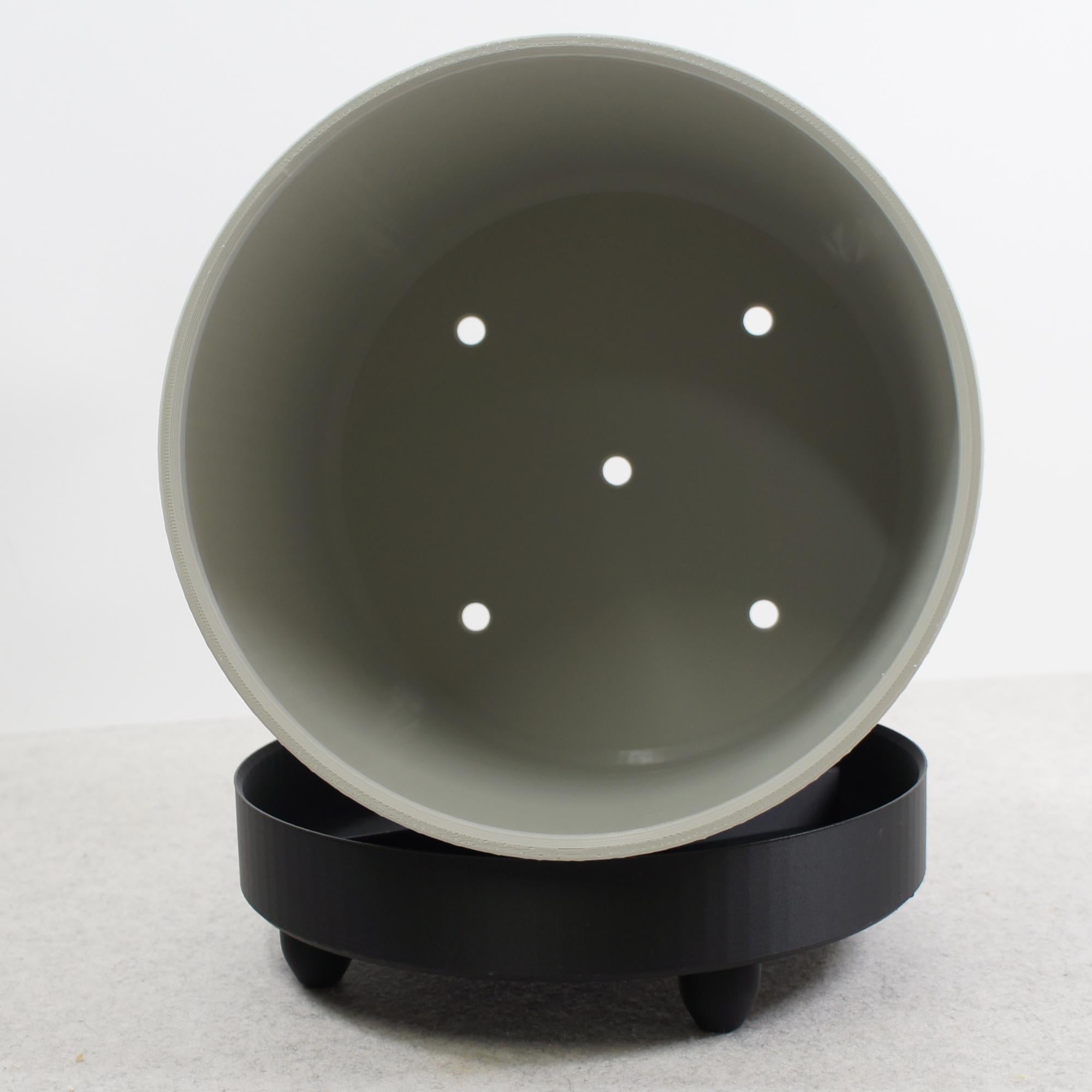 Industrial Style : Light Grey : Spiral Groove Plant Pot 18cm with Feet and Drip Tray