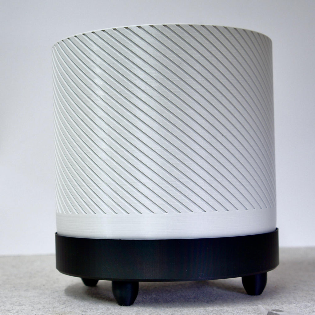 Industrial Style : Spiral Groove Plant Pot 18cm with Feet and Drip Tray