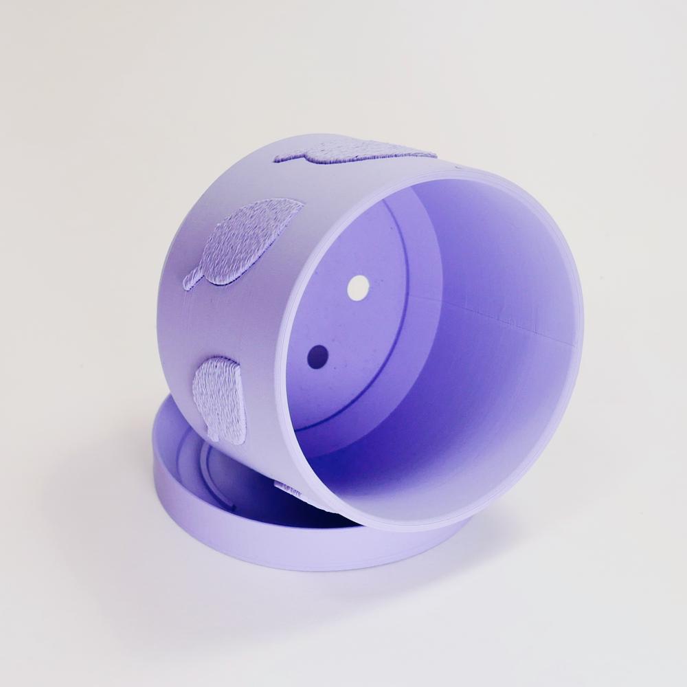 Small Embossed Leaf Plant Pot with Drip Tray - 9cm