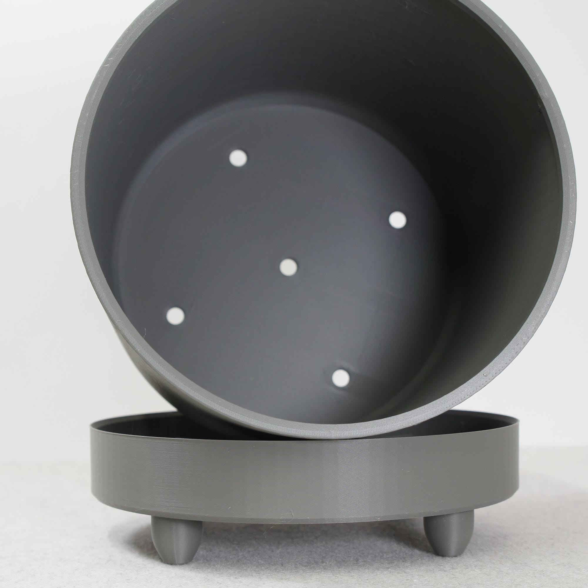 Spiral Groove Planter 18cm – Industrial Grey